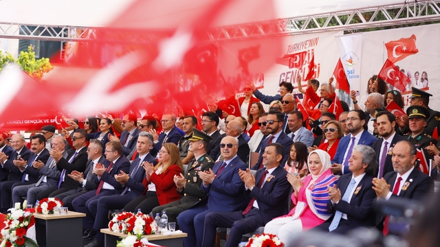 Denizli'de 19 Mayıs'ın 107. yıl dönümünde görkemli kutlama