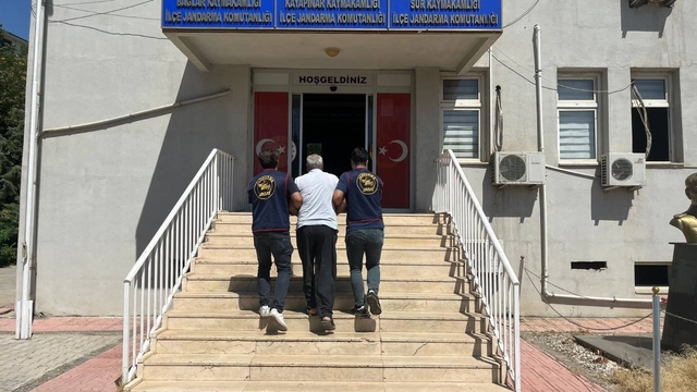 Diyarbakır'da araması bulunan 162 kişi yakalandı