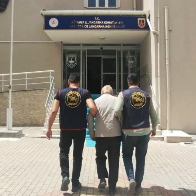 Kütahya İl Jandarma Komutanlığı'ndan aranan şahıslara yönelik uygulama