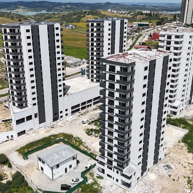 Bakız İnşaat'tan "Güçlü yapılarla güvenli yarınlar"
