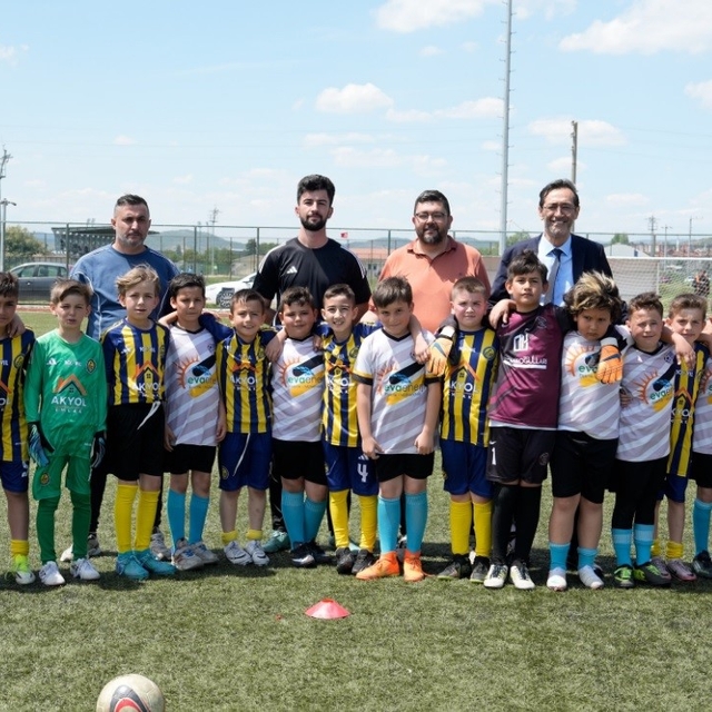 Tavşanlı'da 19 Mayıs futbol turnuvası gerçekleşti