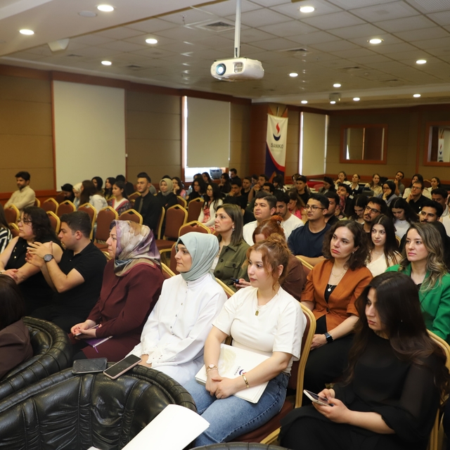 SANKO Üniversitesi'nde "geçmişten günümüze hemşirelikte değerler sempozyumu...