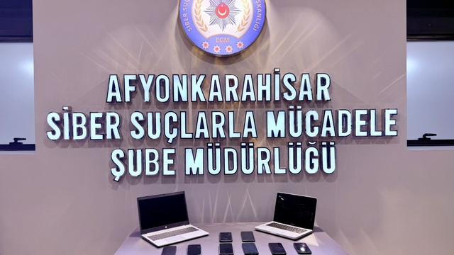 Afyonkarahisar merkezli dolandırıcılık operasyonunda 5 şüpheli tutuklandı