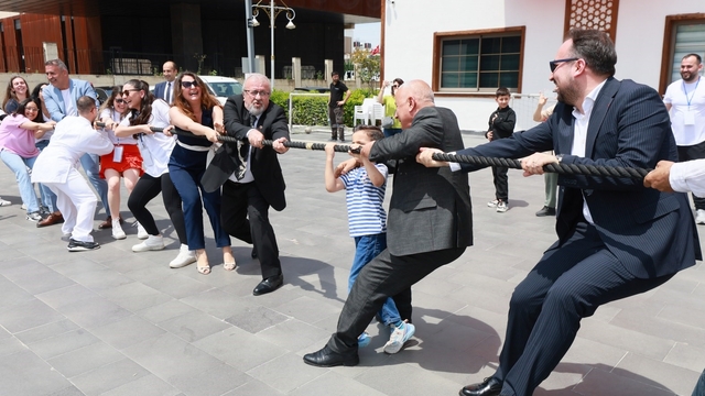 Yunusemre'de 19 Mayıs şöleni renkli görüntülere sahne oldu