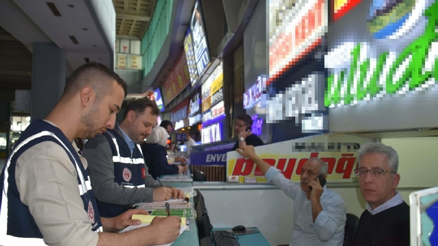 İzmir'de otogar ve toptancı hallerinde bayram öncesi denetim; işletmelere ceza yağdı