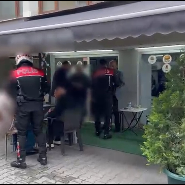 Çay ocağında fuhşa aracılık yapanlara operasyon: 4 tutuklama
