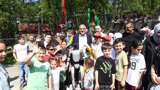 Canik Macera Parkı açılış gününde 11 bine yakın ziyaretçi ağırladı