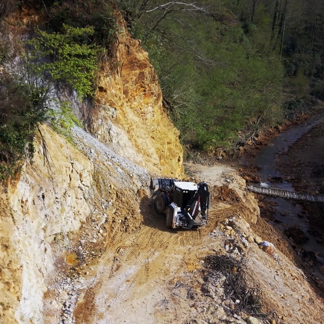 Giresun'da heyelan sahalarında çalışmalar sürüyor