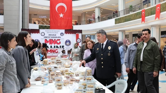Erzurum'da emniyet mensuplarının eşlerinden hayır çarşısı