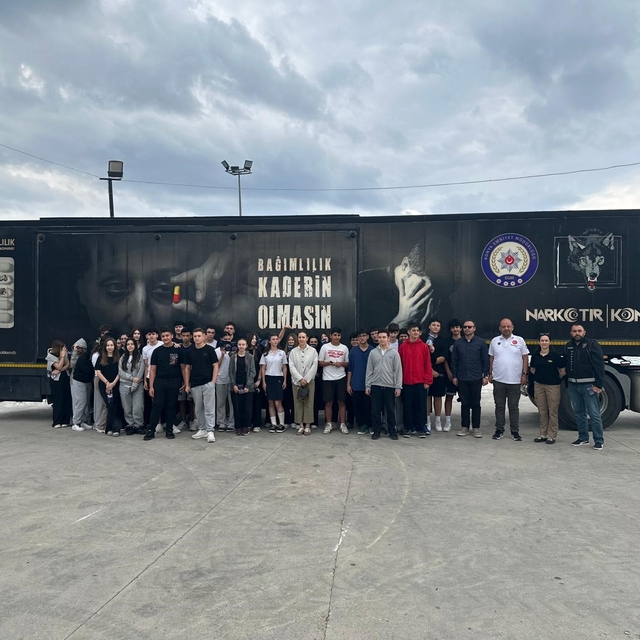Kuşadası'nda gençlerden Narkotır'a yoğun ilgi