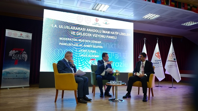 Dünyanın dört bir yanından gelen öğrenciler, Bursa'da buluştu
Dündar: " Bu çatı altında yetişen her genç, Bursa'dan dünyaya uzanan gönül bağını güçlendirecek"