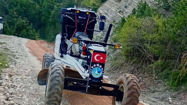 Sinop'ta köylerde yol iyileştirme çalışmaları