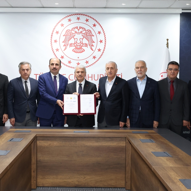 3. Konya Mesleki Eğitim İstihdam Fuarı'nın imzaları atıldı