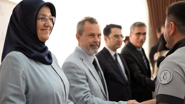 Manisa CBÜ'de Kurban Bayramı öncesi geleneksel bayramlaşma
