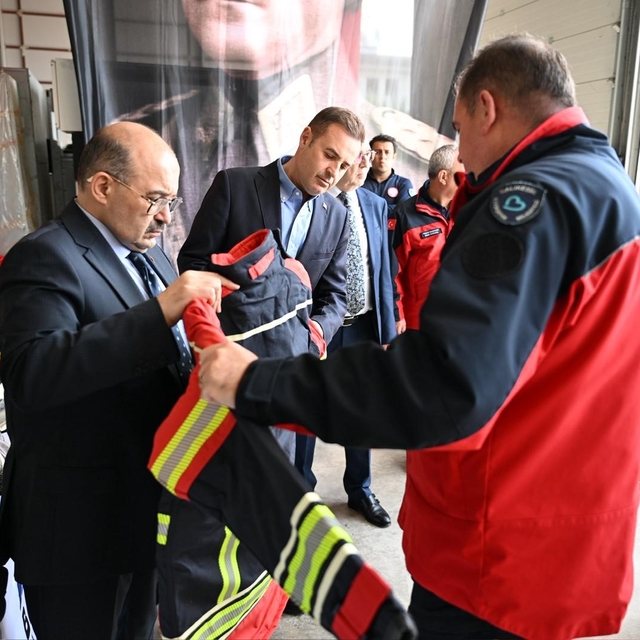 Büyükşehir'den OSB İtfaiyesi'ne 11 yıl sonra ekipman desteği