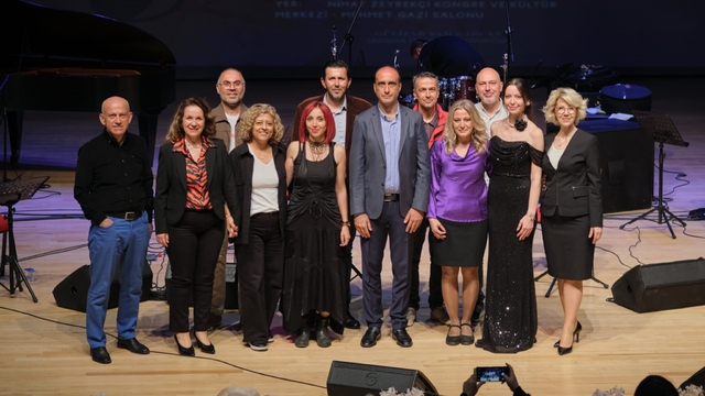 Denizli Şarkını Söyle yarışmasında genç yetenekler sahne aldı
