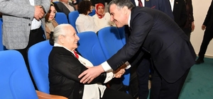 Kazım Karabekir'in kızı Gümüşhane'de gençlerle buluştu