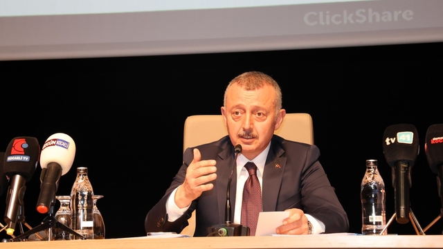 Büyükakın'dan İzmir'e: "Sabır diliyorum"
"İnşallah orası da yakın zamanda AK Parti belediyeciliğiyle tanışır"