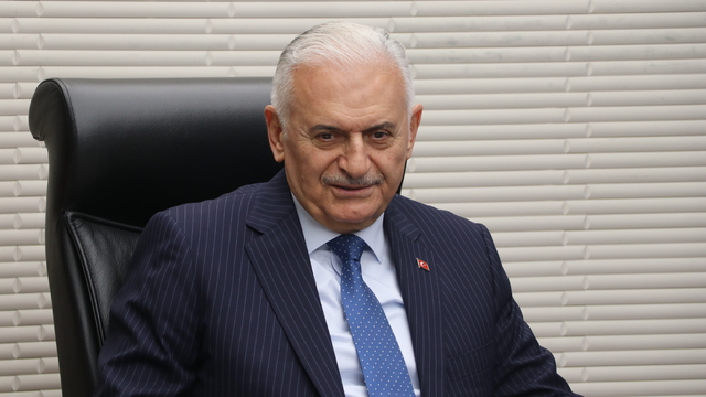 Binali Yıldırım: Dilde, işte, fikirde birlik diyoruz