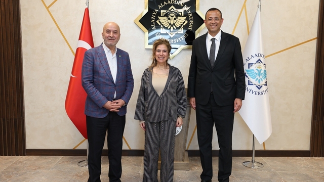 Prof. Dr. Mehmet Kılıç: "Aile, geleceğin şekillenmesidir"
ALKÜ'de aile ve eş seçimi konuşuldu