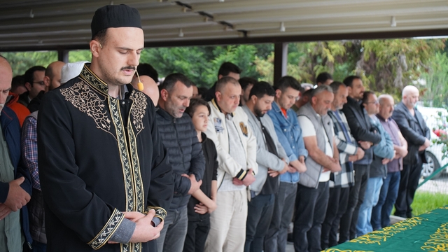 Kayseri'deki feci kazada hayatını kaybeden intern doktor Sakarya'da defnedildi
