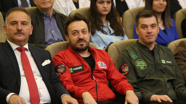 Şanlıurfa'da "Yapay Zeka ve Otonom Sistemler ile Tarımsal Dönüşüm Konferansı" düzenlendi