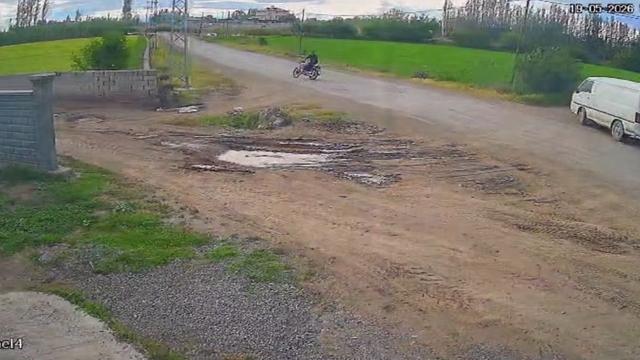 Iğdır'da kontrolden çıkan motosiklet direğe çarptı: 1 yaralı