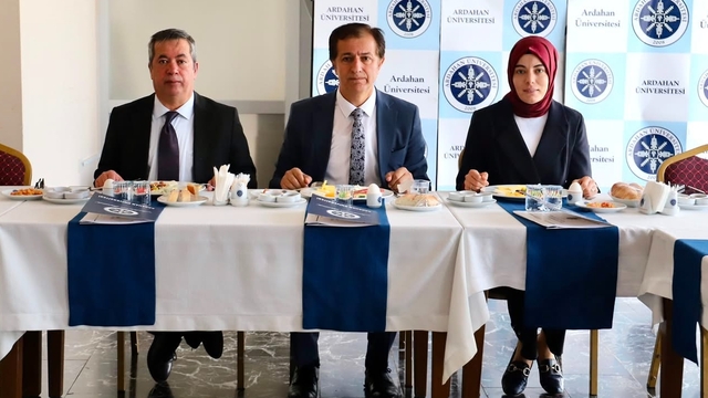 Rektör Emiroğlu, Ardahan Üniversitesi'nde yürütülen çalışmaları ve projeleri anlattı: