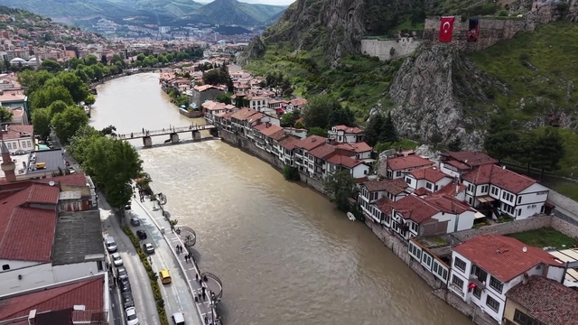 Amasya'da taşkın durumu masaya yatırıldı: "Aşırı yağış gelmediği takdirde Almus Barajı'ndan gelen su yükünün sorunsuz tahliye edilmesi öngörülüyor"