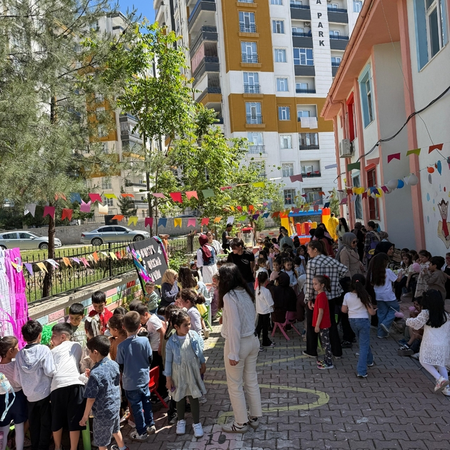 Kurtalan'da baharın gelişi şenliğe dönüştü