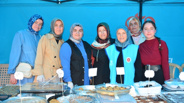 Ordu'da geleceğin hafızlarına hayır çarşısı ile destek
