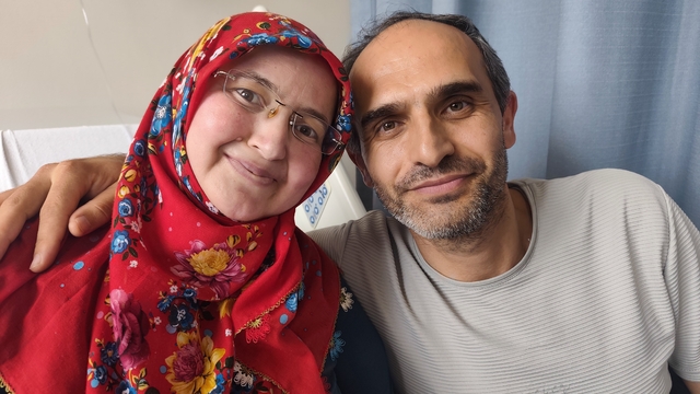 Genç kadın 7 saatlik kritik operasyonla hayata tutundu
Nefes borusundaki ölümcül daralma 7 saatlik operasyonla giderildi