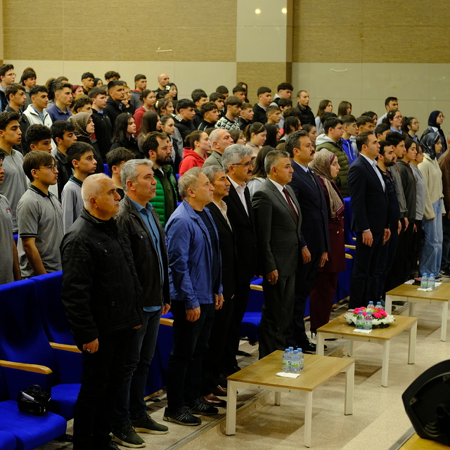 Sivas'ın Şarkışla ilçesinde liseler arası bilgi yarışması yapıldı