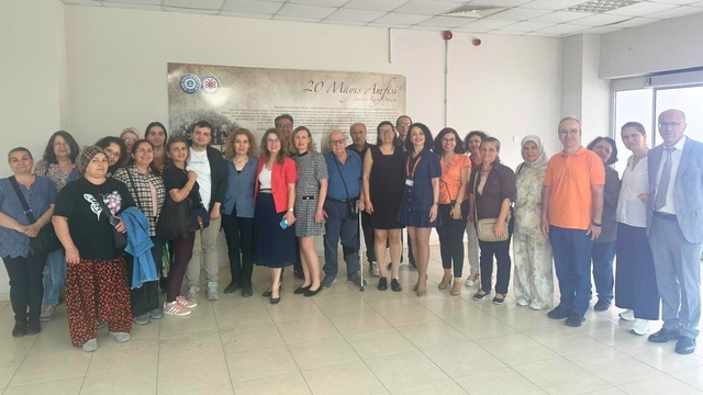 Ege'de "MS Hasta Okulu" kapılarını farkındalık için açtı