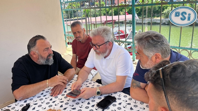 AK Parti Fethiye İlçe Başkanı Sarıhan, esnaf ve stk ziyareti yaptı