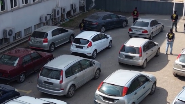 Bursa'da 'change' araç operasyonu: 28 araca el konuldu, 3 şüpheli tutuklandı