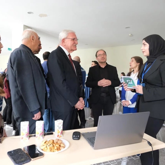 Sağlık Yönetimi öğrencileri projelerini tanıttı