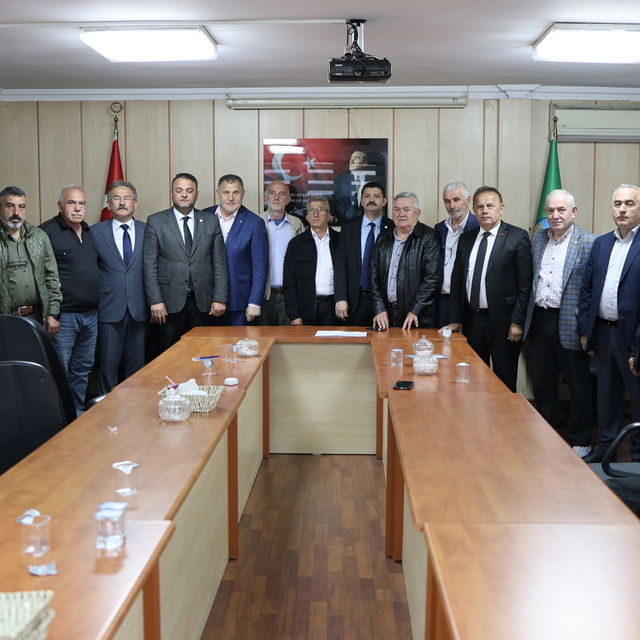 Karadeniz'de çay toplama ücretleri belirlendi