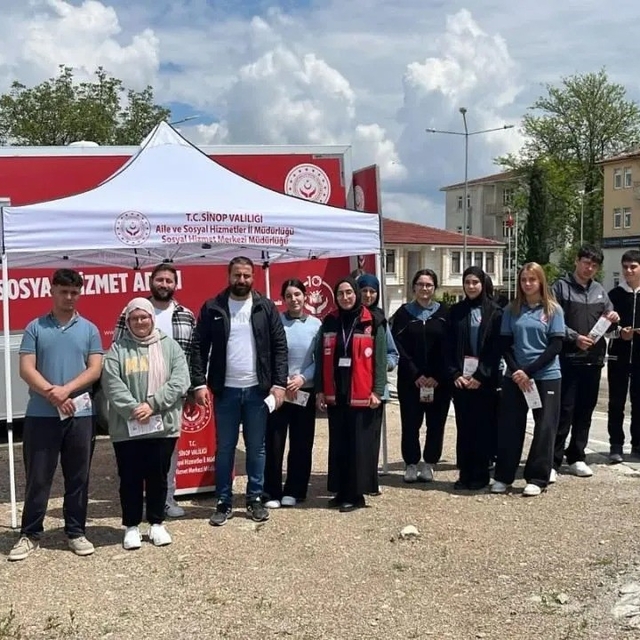 Sinop'ta sosyal hizmetler sahaya indi: Mobil araçla yerinde destek