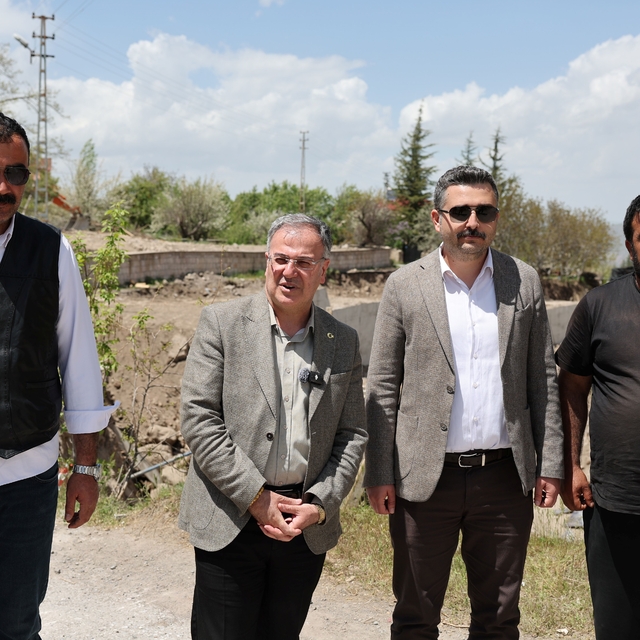 Başkan Özdoğan: "2,5 kilometrelik kanal, bağ mevsimi başlamadan tamamlanaca...