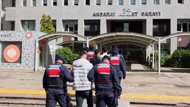 Uyuşturucu tacirleri jandarmanın operasyonuyla yakalandı