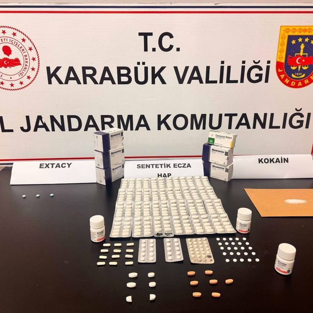 Karabük'te uyuşturucu operasyonlarında 4 zanlı gözaltına alındı