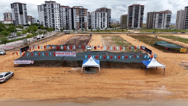 Şahinbey'de kurban satış ve kesim yerleri belirlendi