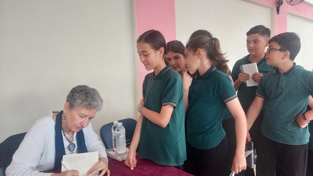 Koca Seyit'in yazarı öğrencilerle buluştu
