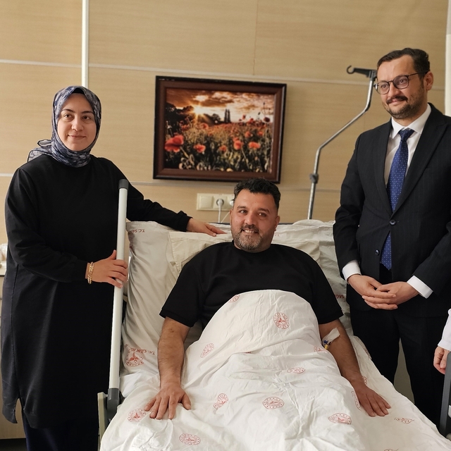 İstanbul'dan Muş'a robotik operasyon
Uzaktan robotik böbrek taşı ameliyatı...