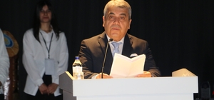 DİSİDER Başkanı Akbaş, mühendislik fakültesinden mezun olan öğrencilere den...