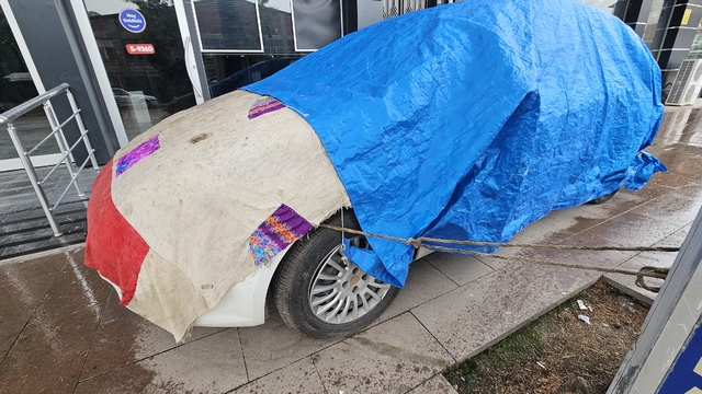 Tokat'ta taşkın riskine karşı dev kayalarla 9 kilometrelik set çekildi (2)