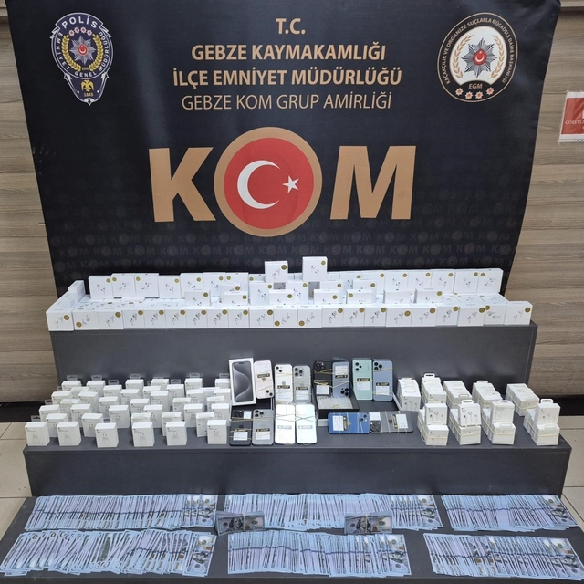 İş yerinde sahte 75 bin dolar ele geçirildi
