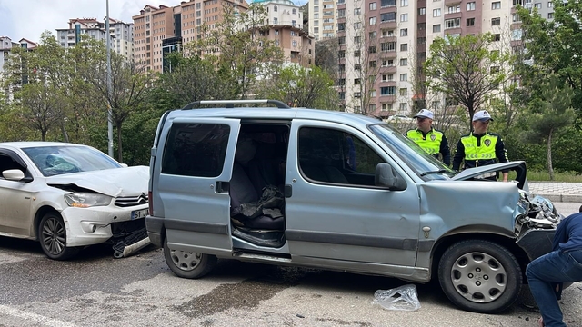 Gümüşhane'de zincirleme kaza: 4 yaralı