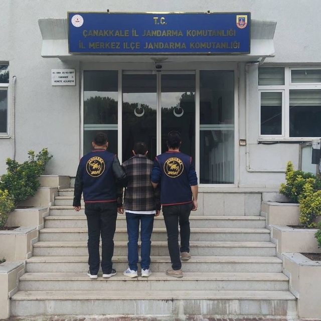 Çanakkale'de çeşit suçlardan aranması olan 10 şüpheli tutuklandı